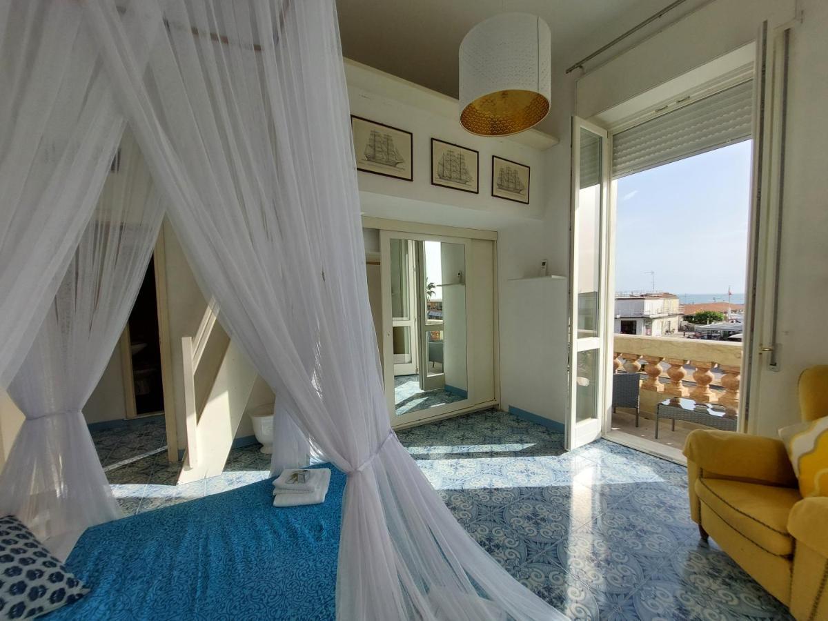 Imperiale Apartment With Sea View Viareggio Esterno foto