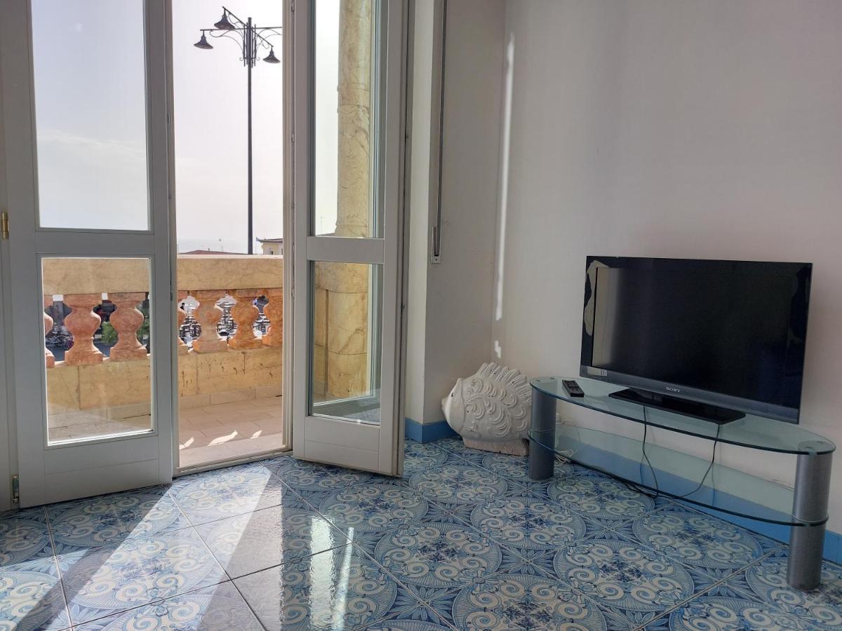 Imperiale Apartment With Sea View Viareggio Esterno foto